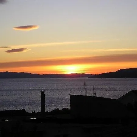 Apartman Nika & Karlo *