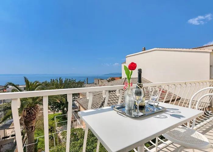 Nika & Karlo Apartament Makarska