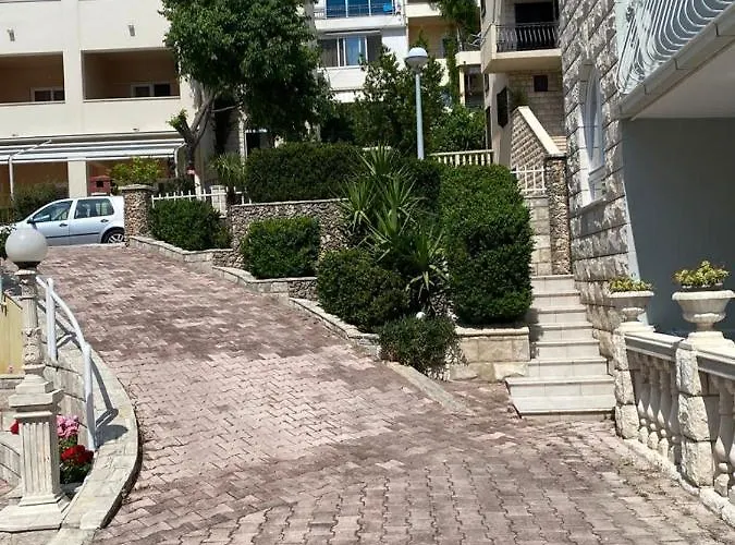 Nika & Karlo Apartament Makarska