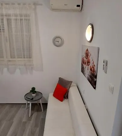 Nika & Karlo Apartament Makarska