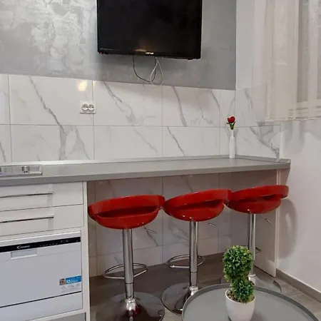 Nika & Karlo Apartament Makarska