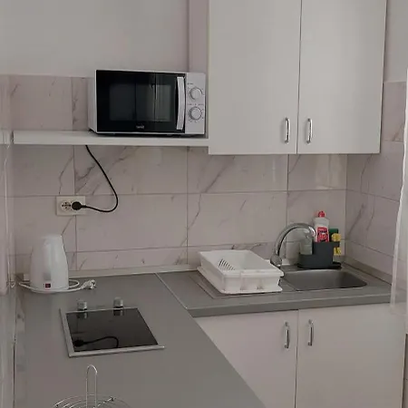 Nika & Karlo Apartament Makarska