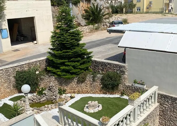 Nika & Karlo Apartman