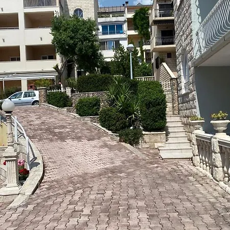 Nika&karlo Lägenhet Makarska