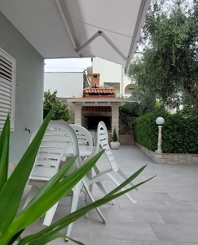 Nika & Karlo Apartman Makarska